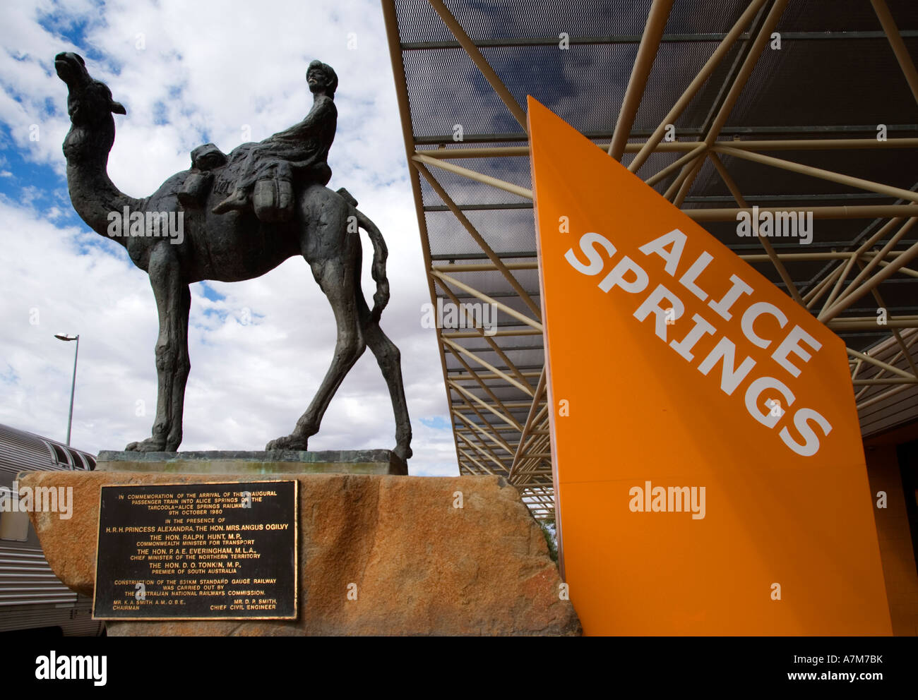 Detail der Statue auf Plattform bei Alice Springs Railway Station in Northern Territories Australien 2007 Stockfoto