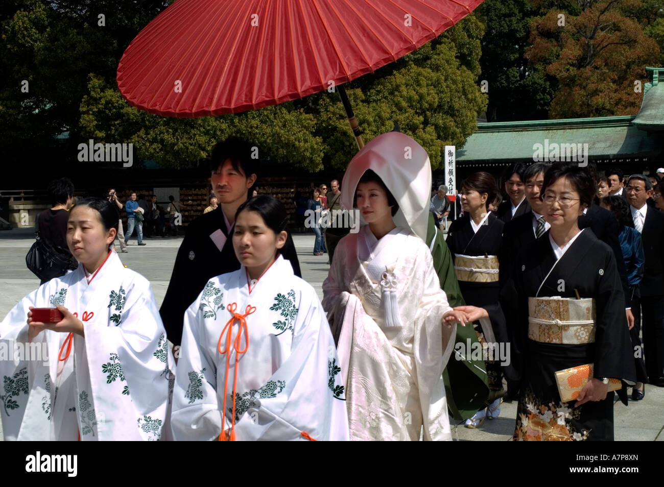 Tokyo Meiji Schrein Jingu inneren Garten Royal Japan Heirat heiraten Hochzeit Stockfoto