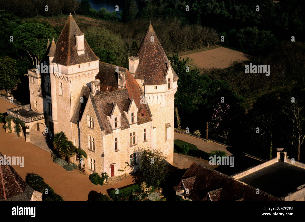 Frankreich, Dordogne, Milandes Burg, ehemals im Besitz von Josephine Baker (Luftbild) Stockfoto