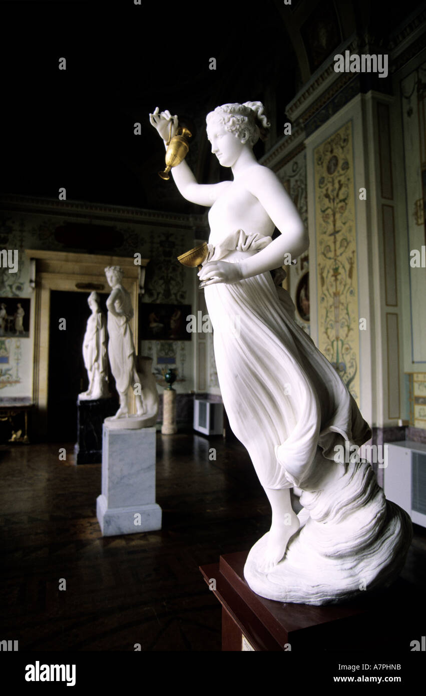 Russland, Sankt Petersburg, Ermitage Museum, italienische Skulpturen Stockfoto