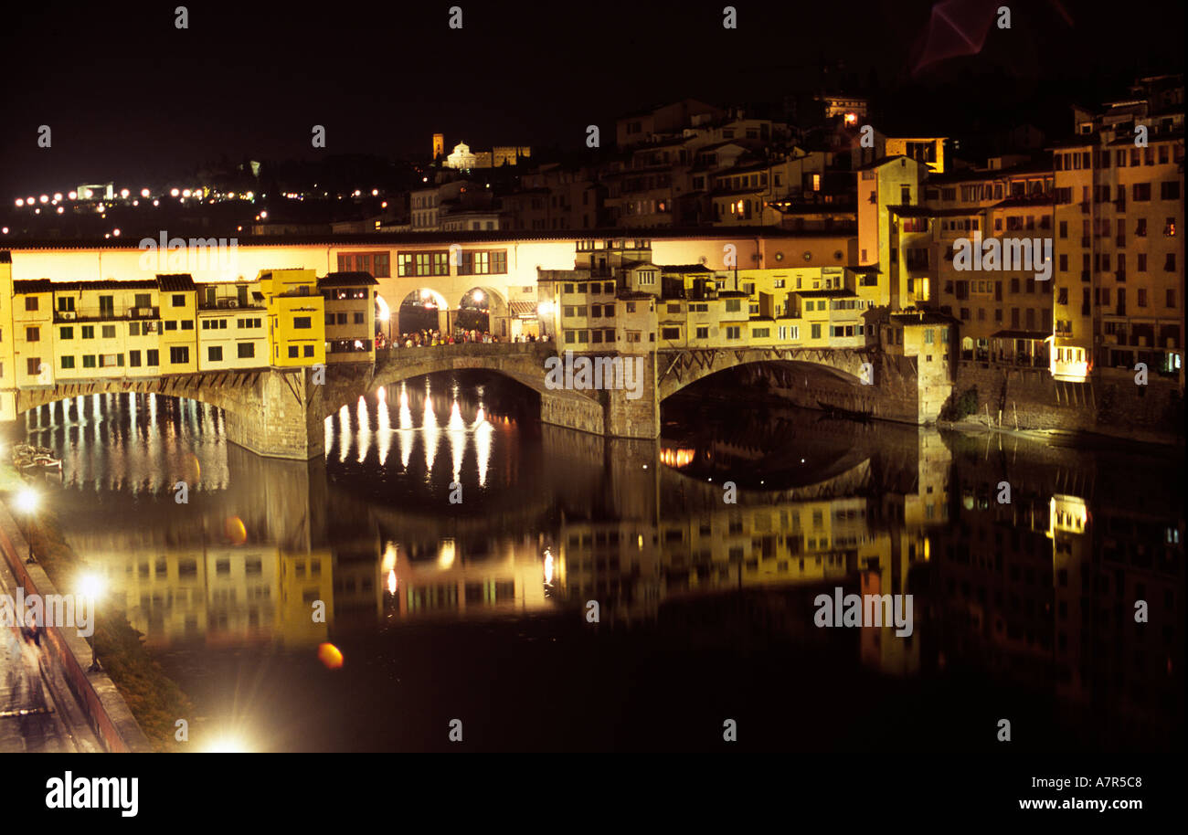 Brücke Ponte Vecchio in Florenz Italien Stockfoto