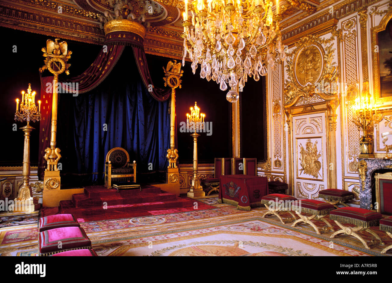 Frankreich, Seine et Marne, Chateau de Fontainebleau, Grands Appartements des Souverains Thron Zimmer (Napoleon) Stockfoto