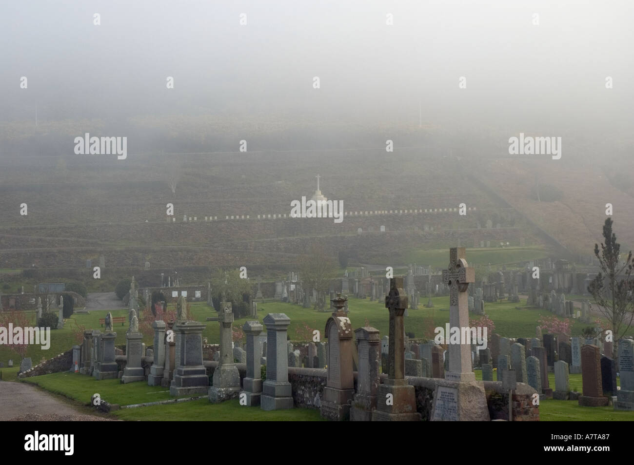 Friedhof in Nebel in Campbeltown Stockfoto