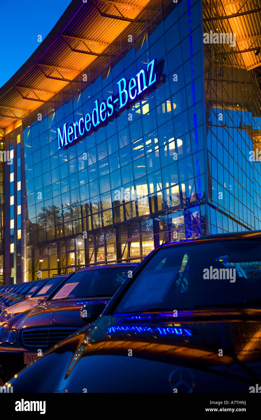 Mercedes Benz Autohaus Salzufer Deutschland Berlin Deutschland Stockfotografie Alamy
