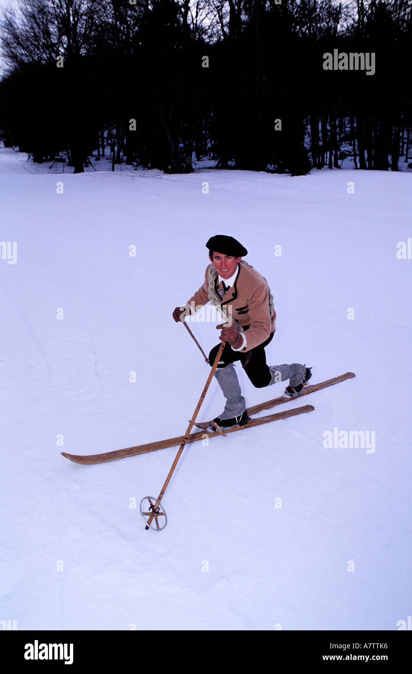 Frankreich, Hautes-Pyrenäen, Bareges, telemark Skilehrer Stockfoto