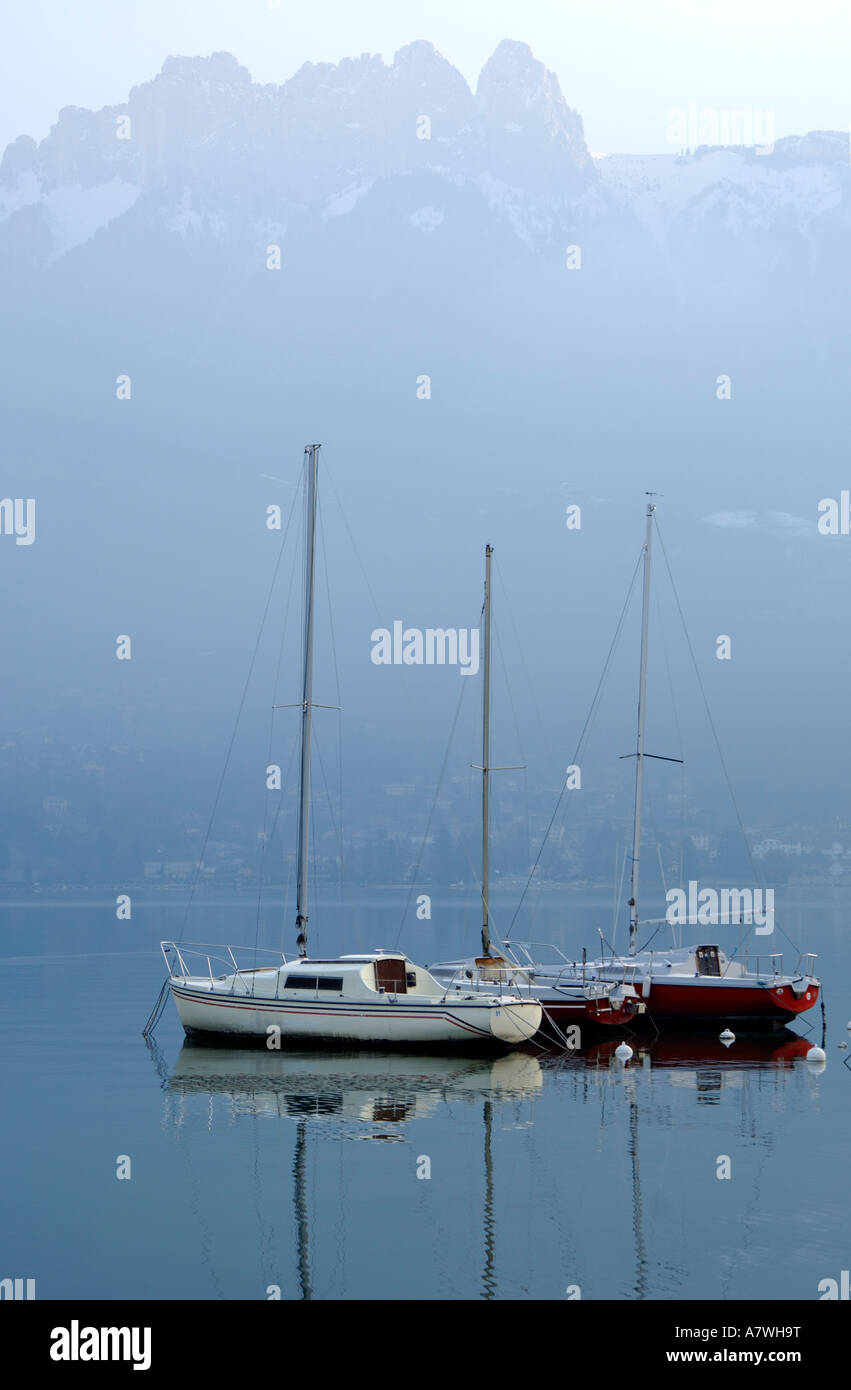 Ankern auf dem See von Annecy, Lac d ' Annecy, Duingt, Haute-Savoie-Frankreich Stockfoto