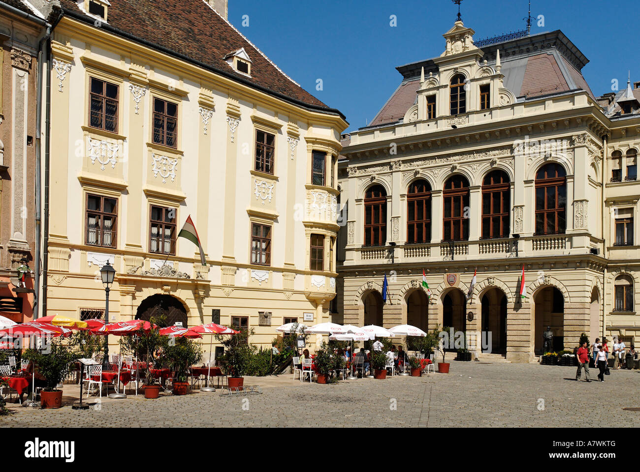 City Square Feind ter mit Feuerturm, historischen alten Stadt von Sopron, Ungarn Stockfoto