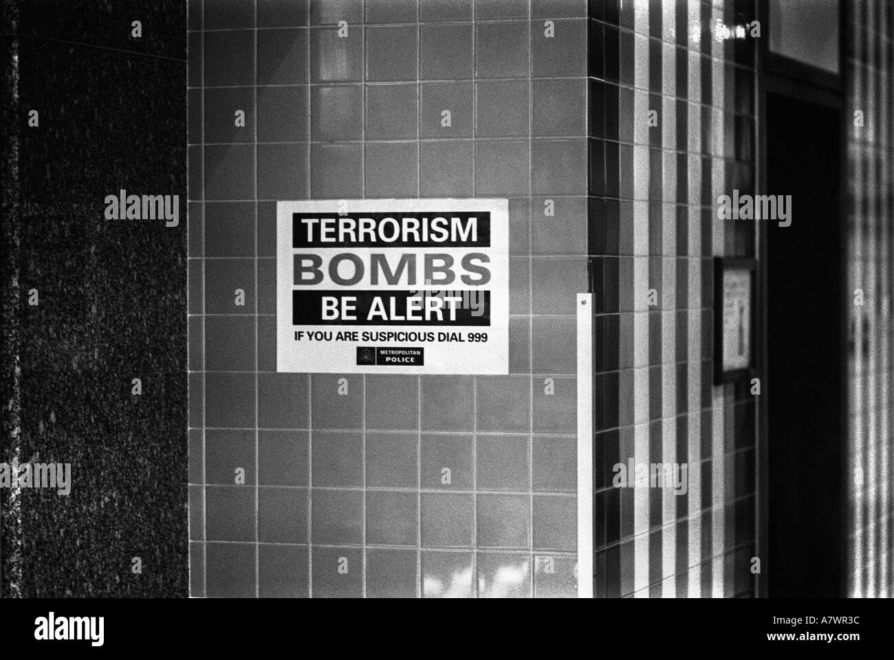 Eine Bombe Drohung Bekanntmachung in London England Stockfoto