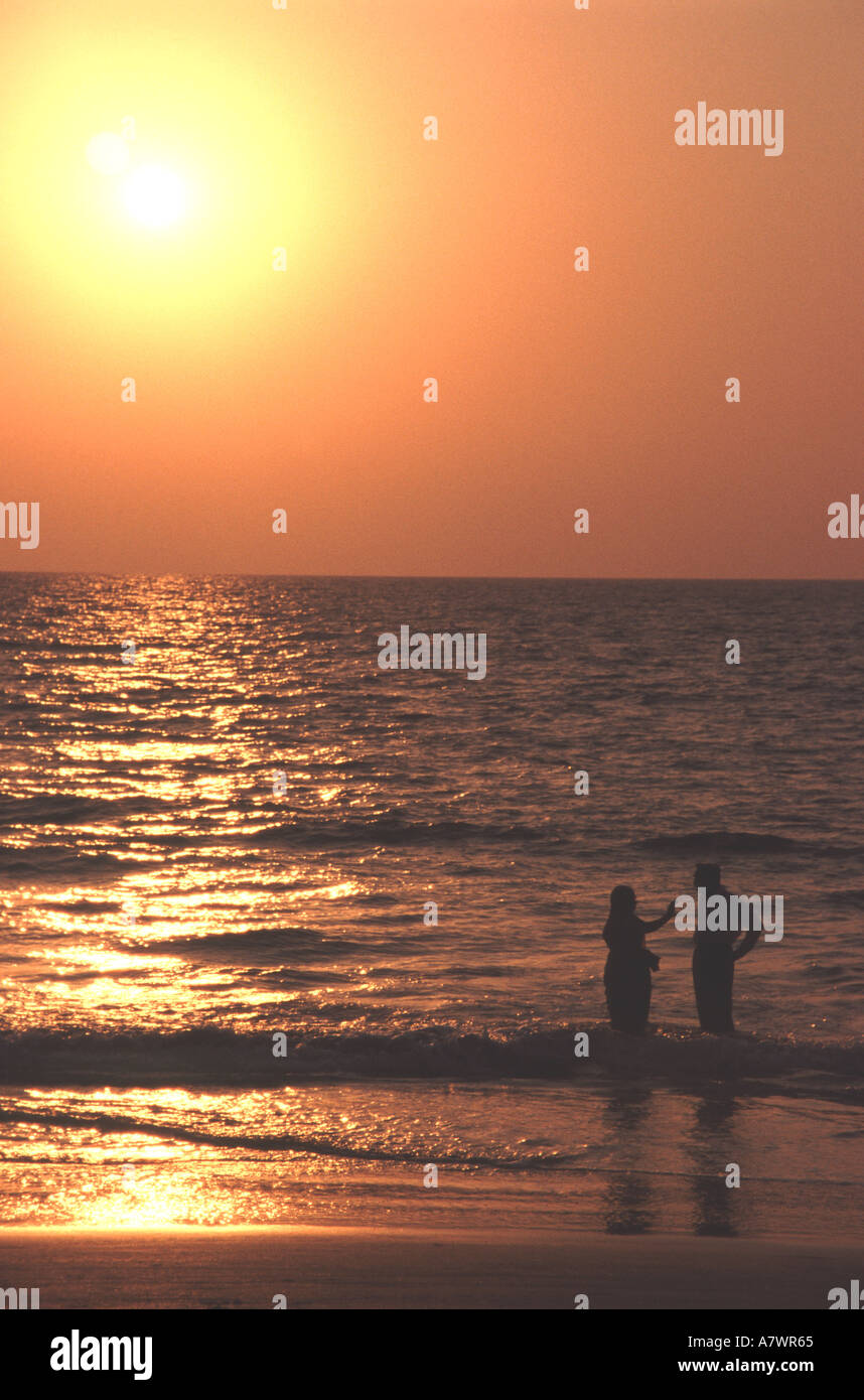 GOA, INDIEN. Sonnenuntergang in Benaulim Colva Beach Stockfoto