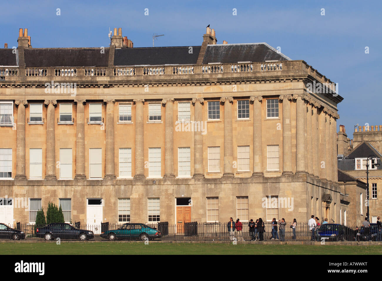 Bath England touristischen Sehenswürdigkeiten in The Royal Crescent, entworfen von Nash Stockfoto