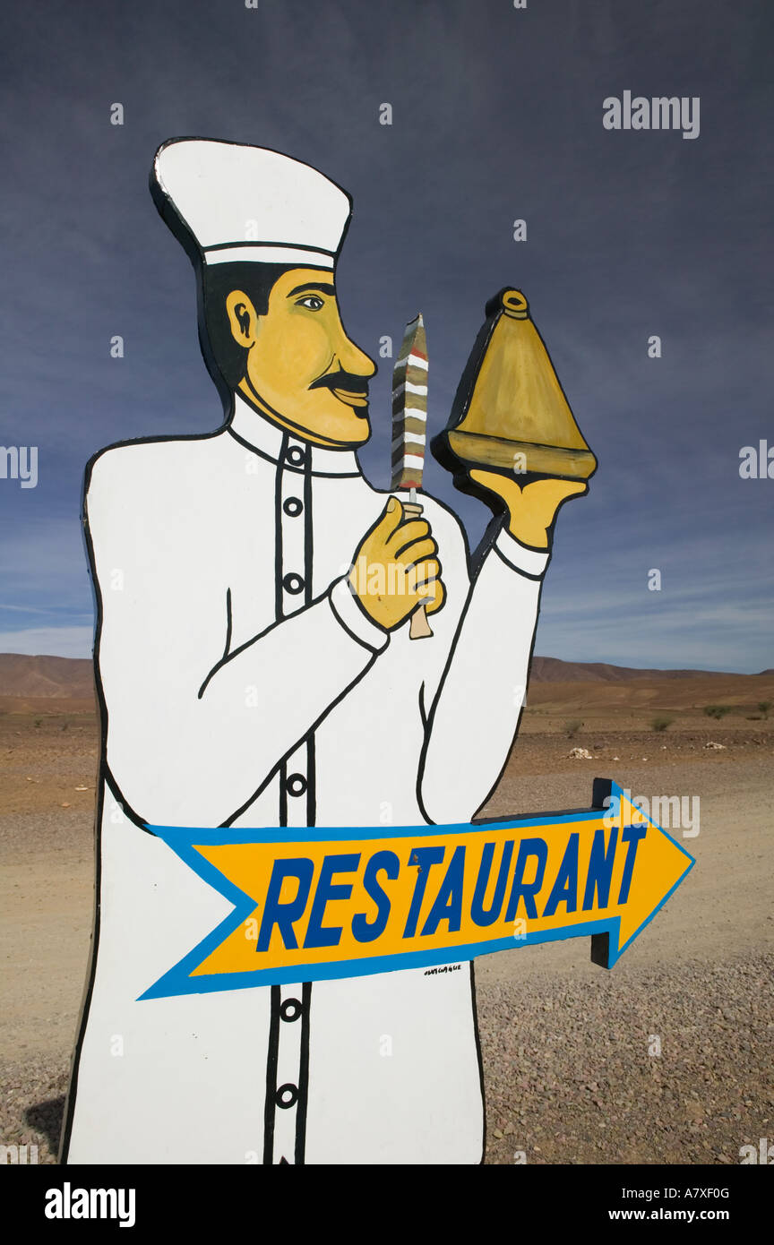 Marokko, Draa-Tal, AGDZ: Marokkanischen Koch Restaurant Zeichen Stockfoto