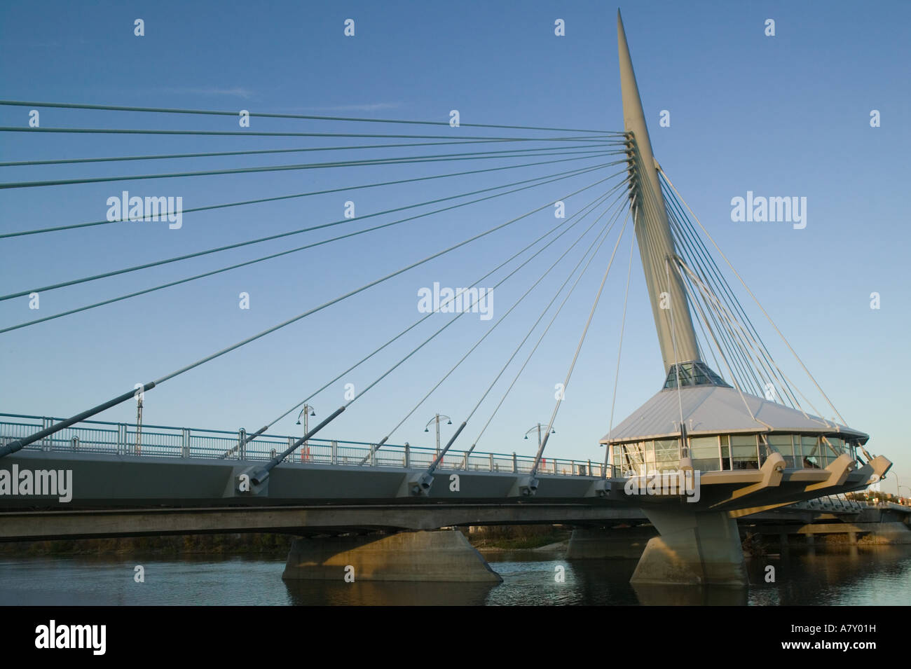 Kanada, Manitoba, Winnipeg: Esplanade Riel Fußgängerbrücke Stockfoto