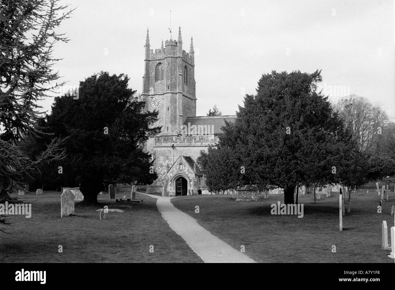 Avebury Kirche Wiltshire England Winter 2004 Stockfoto