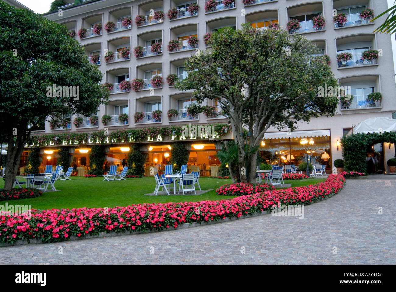 Stresa And Restaurant And Italy Stockfotos Und Bilder Kaufen Alamy