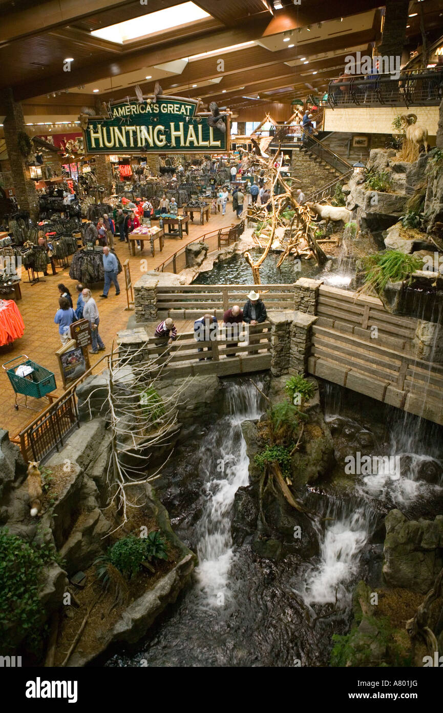 Bass Pro Shops, Springfield, MO End Der Hinterskulptur