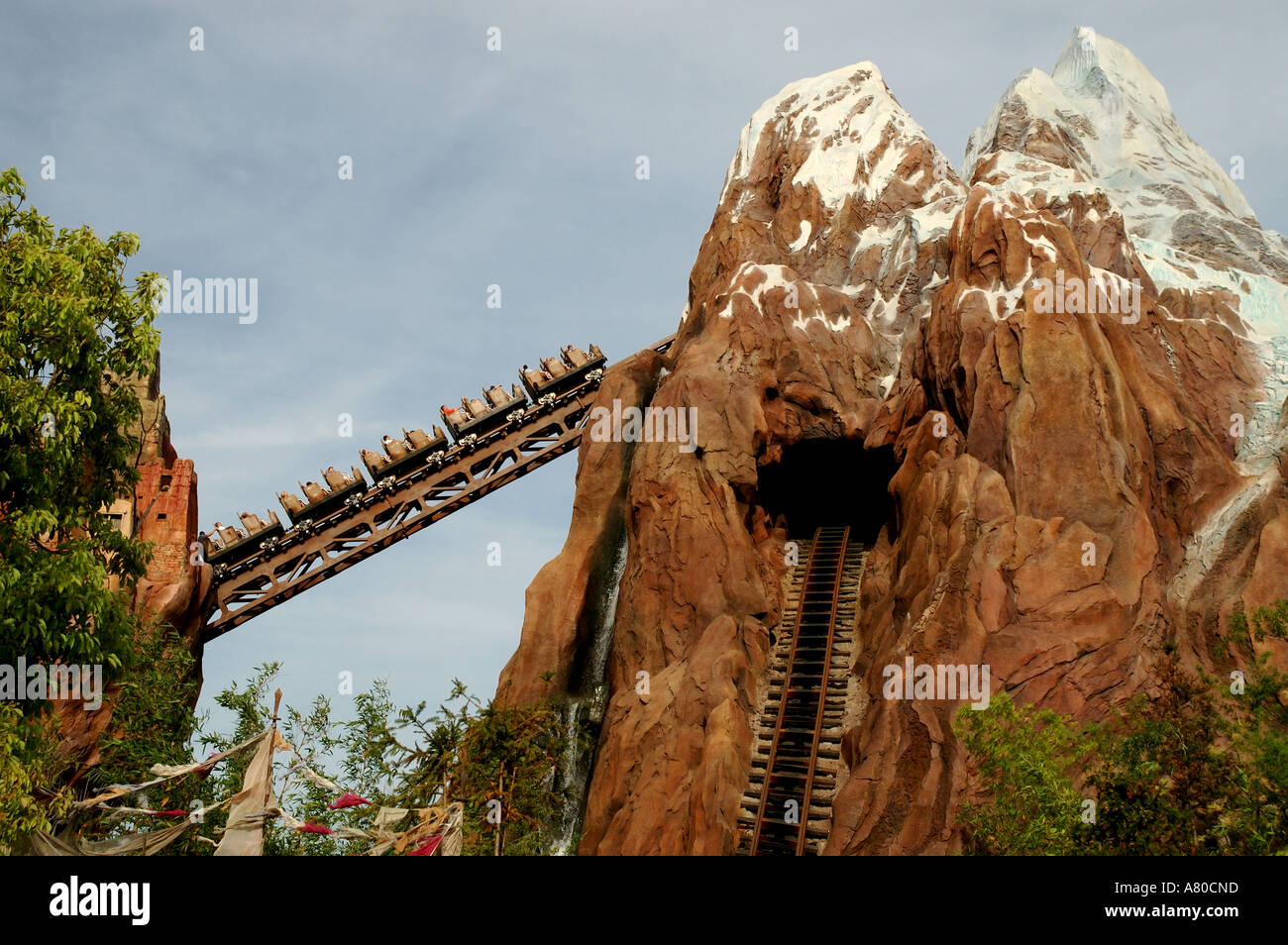 Walt Disney World Expedition Everest Berg-und Talfahrt Stockfoto