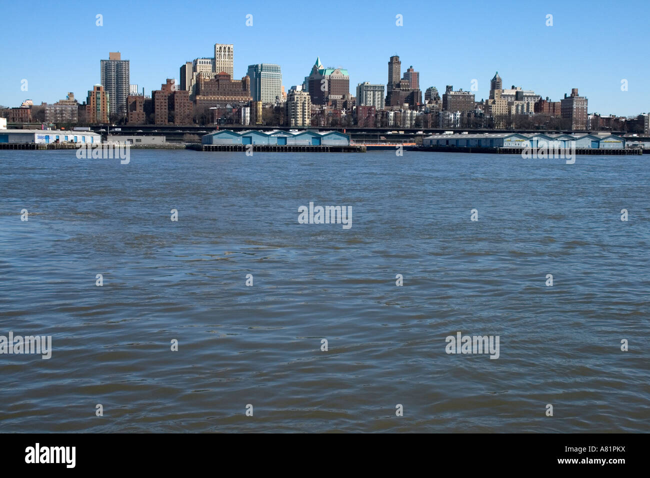 Ansicht nach Brooklyn von New York City in South Street Seaport Stockfoto