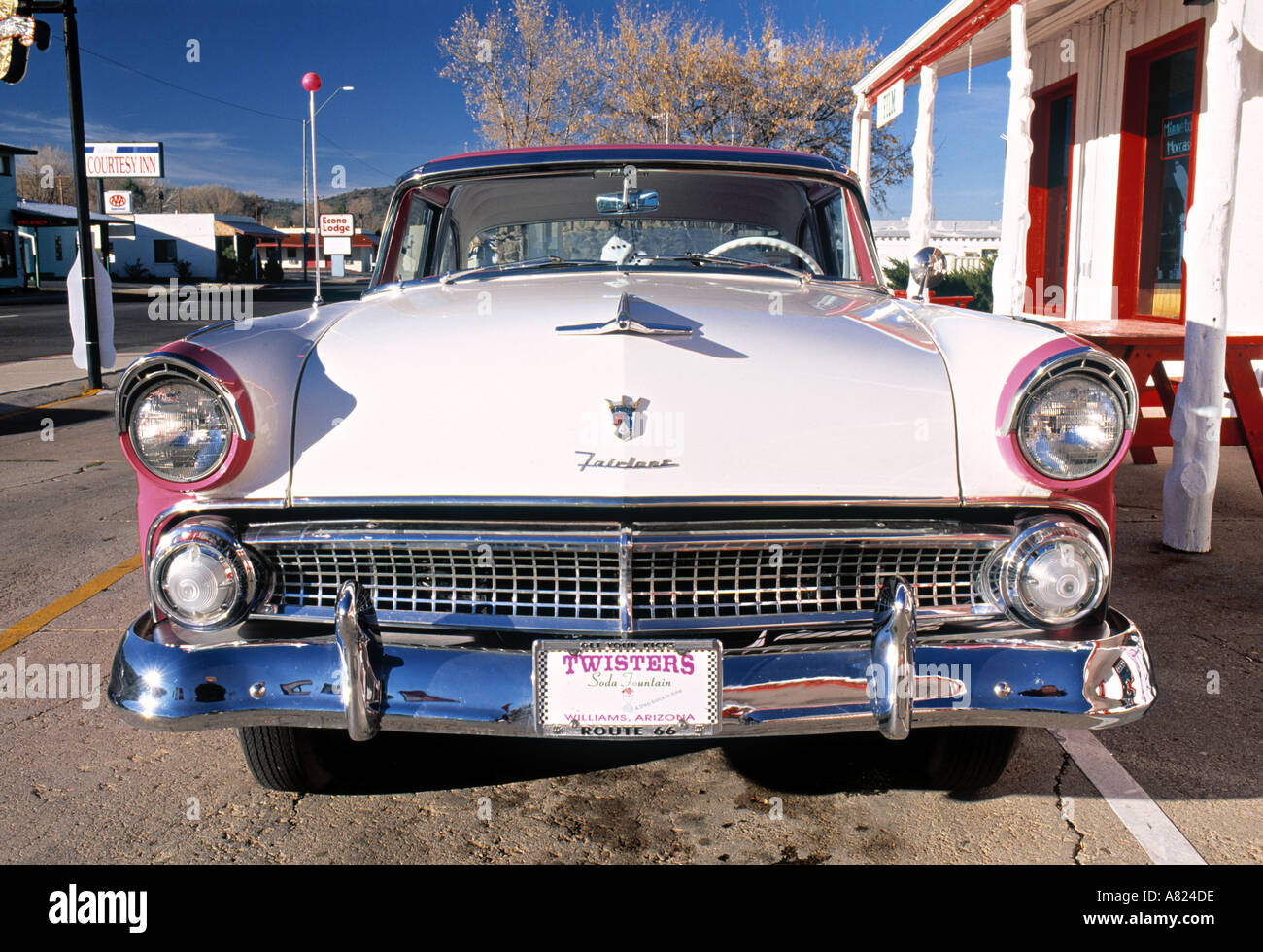 50er Jahre amerikanisches Auto, Route 66, Arizona, USA Stockfoto