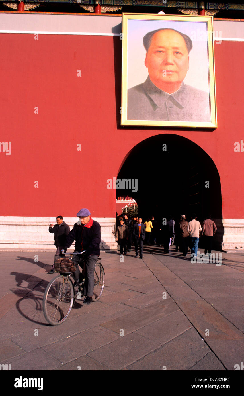 China, Beijing, Mao-Porträt auf dem Tien An Men Platz Stockfoto
