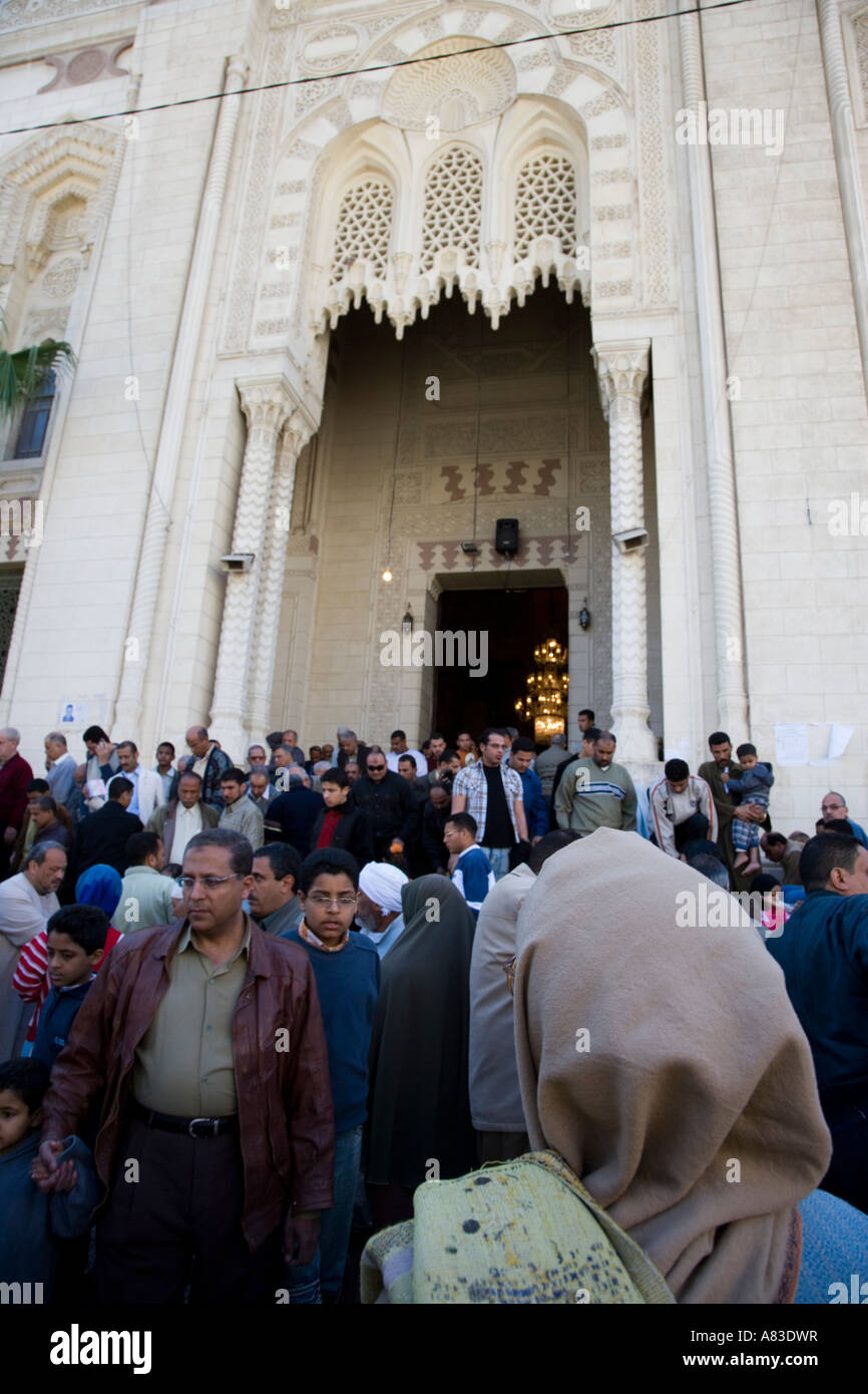 Freitagsgebet in Al Mursi Mosque, Alexandria, Ägypten Stockfoto