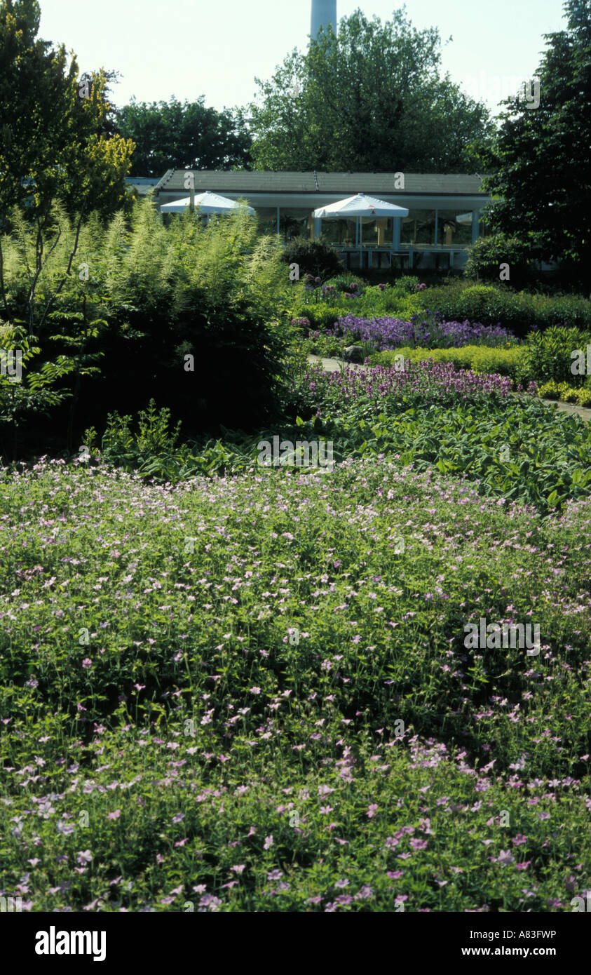 Cafe Seeterrassen im Park Planten un Blomen in der Stadt im Zentrum von  Hamburg, Deutschland Stockfotografie - Alamy