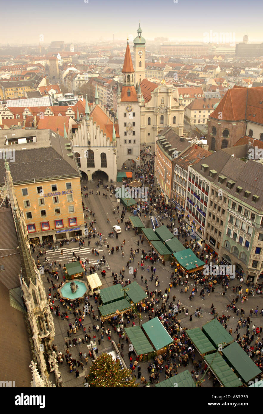 Weihnachtsmarkt (Weihnachtsmarkt), Marienplatz, München, Bayern, Deutschland Stockfoto