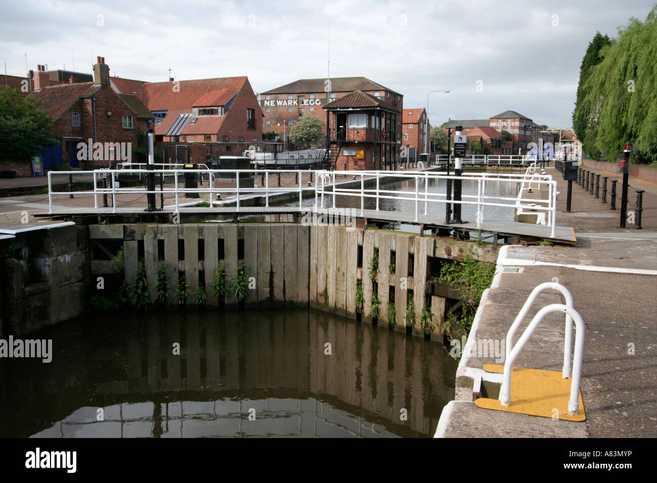 Newark auf Trent am Flussufer Kanal gate England uk gb Stockfoto