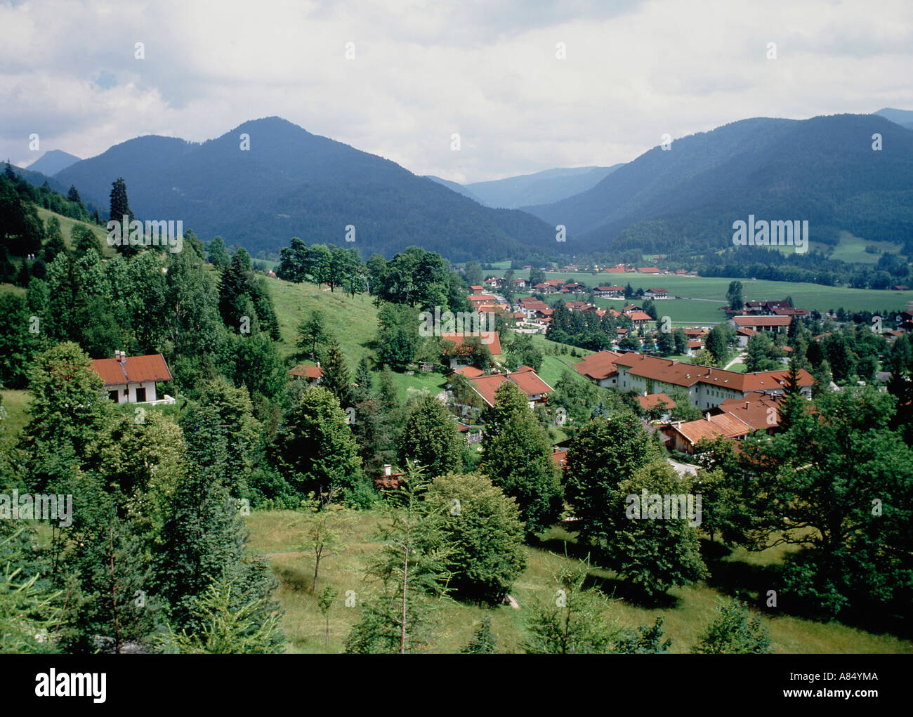Deutschland. Bayern. Überblick über Reit im Winkel Village. Stockfoto