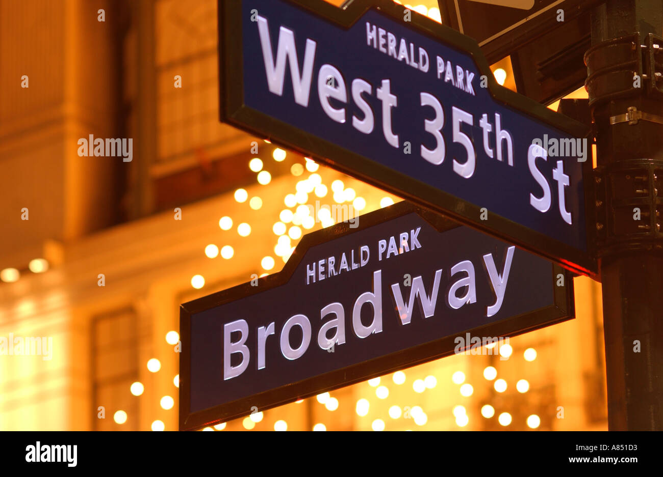 Herold-Park / Broadway & West 35th St Zeichen Stockfoto