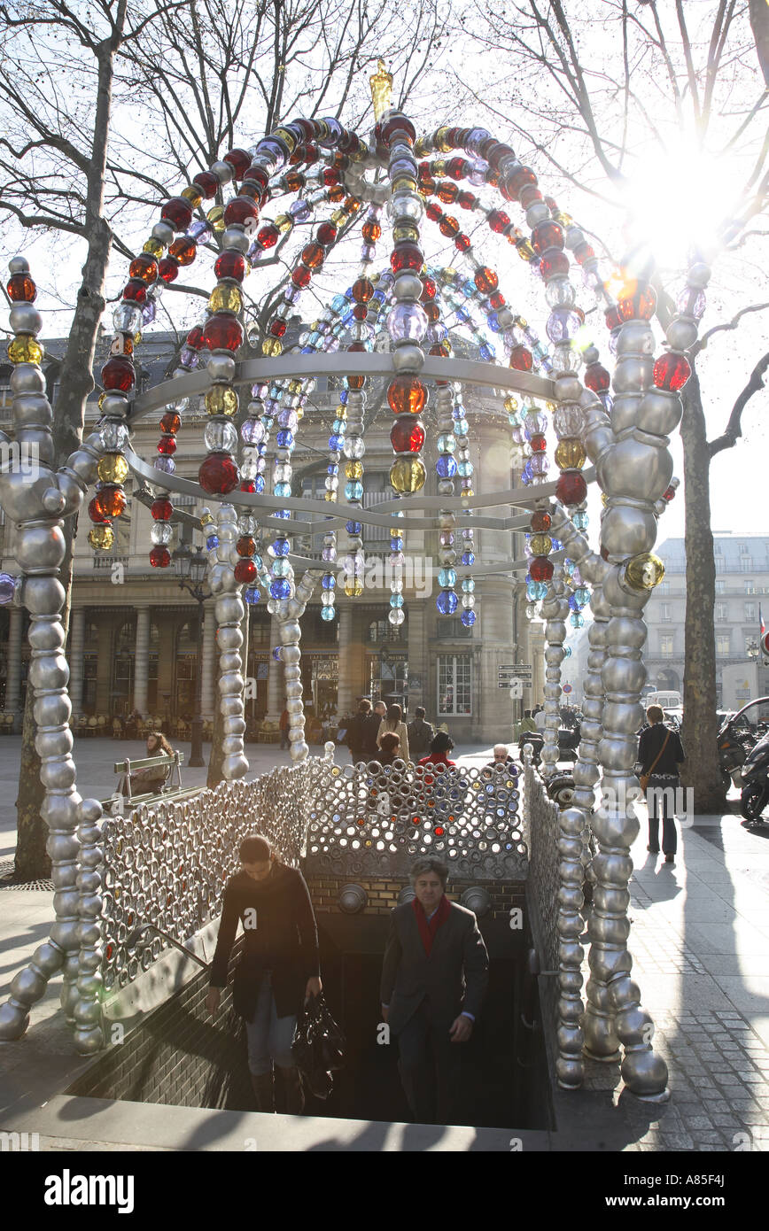 Palais Royal - Musée du Louvre unterirdischen Bahnhofsausgang, Paris, Frankreich Stockfoto