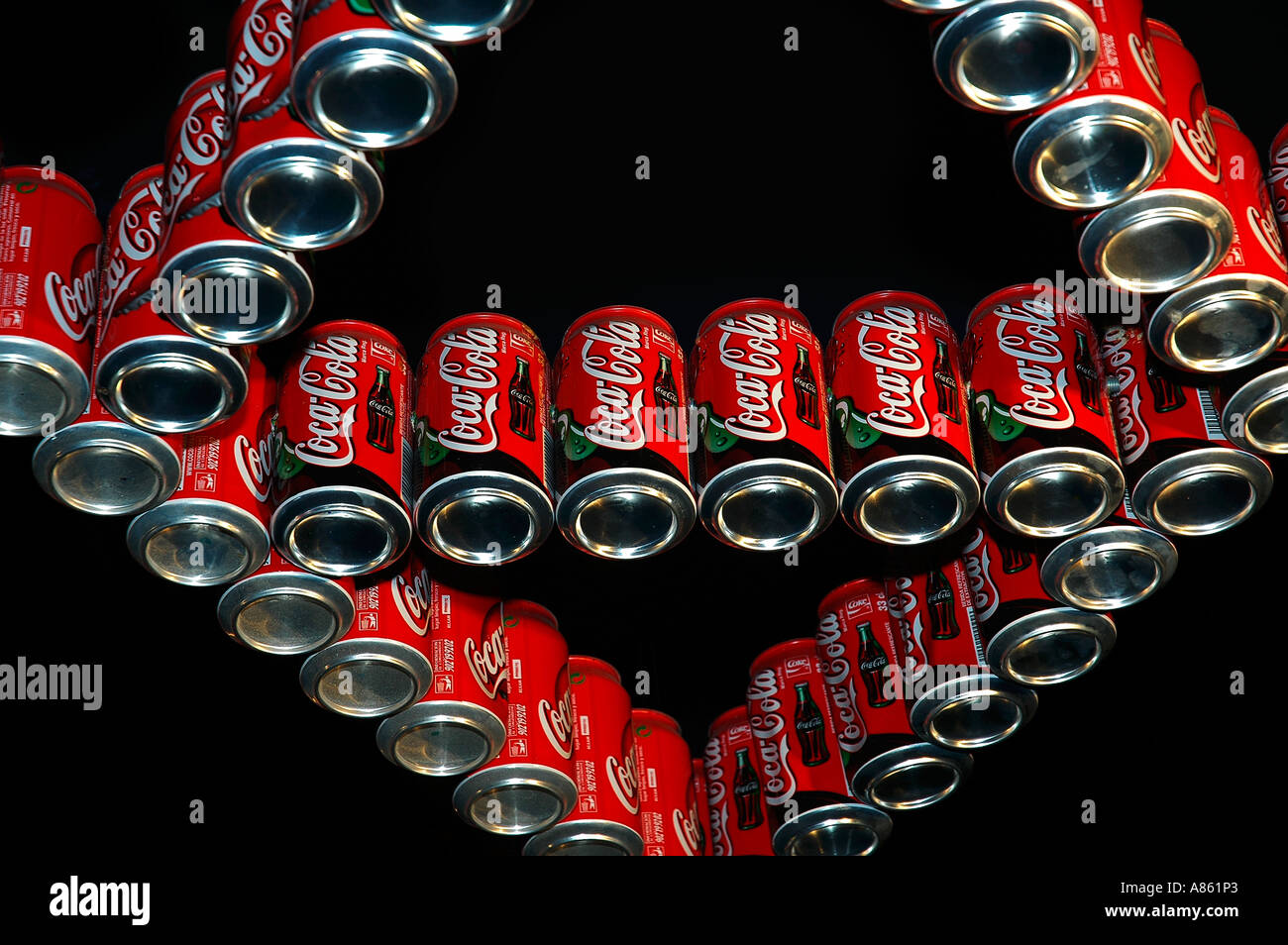 Dosen von Coca Cola Stockfoto
