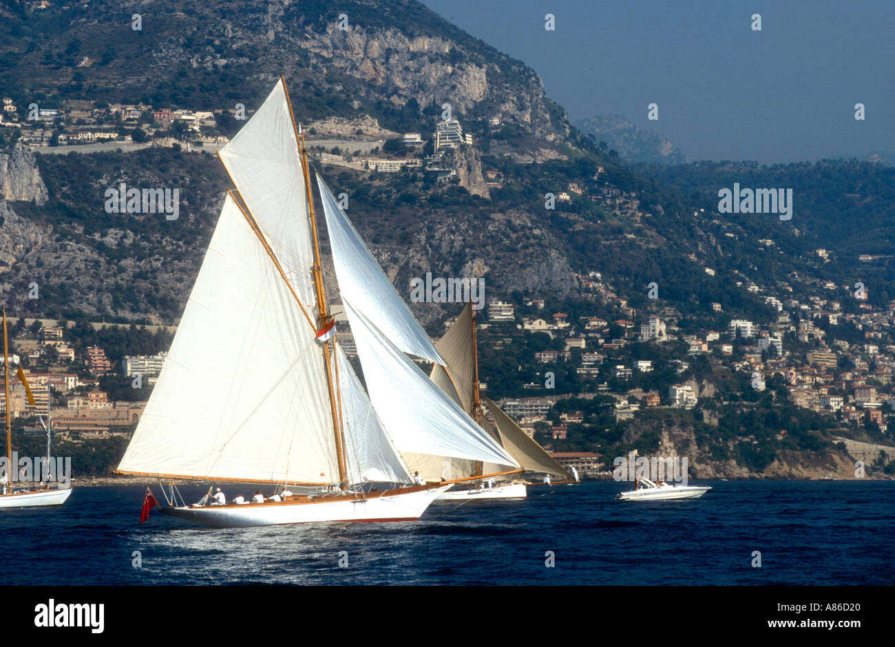 1896 Gaff Cutter rigged Yacht Avel unter Segel aus Monaco und Monte ...