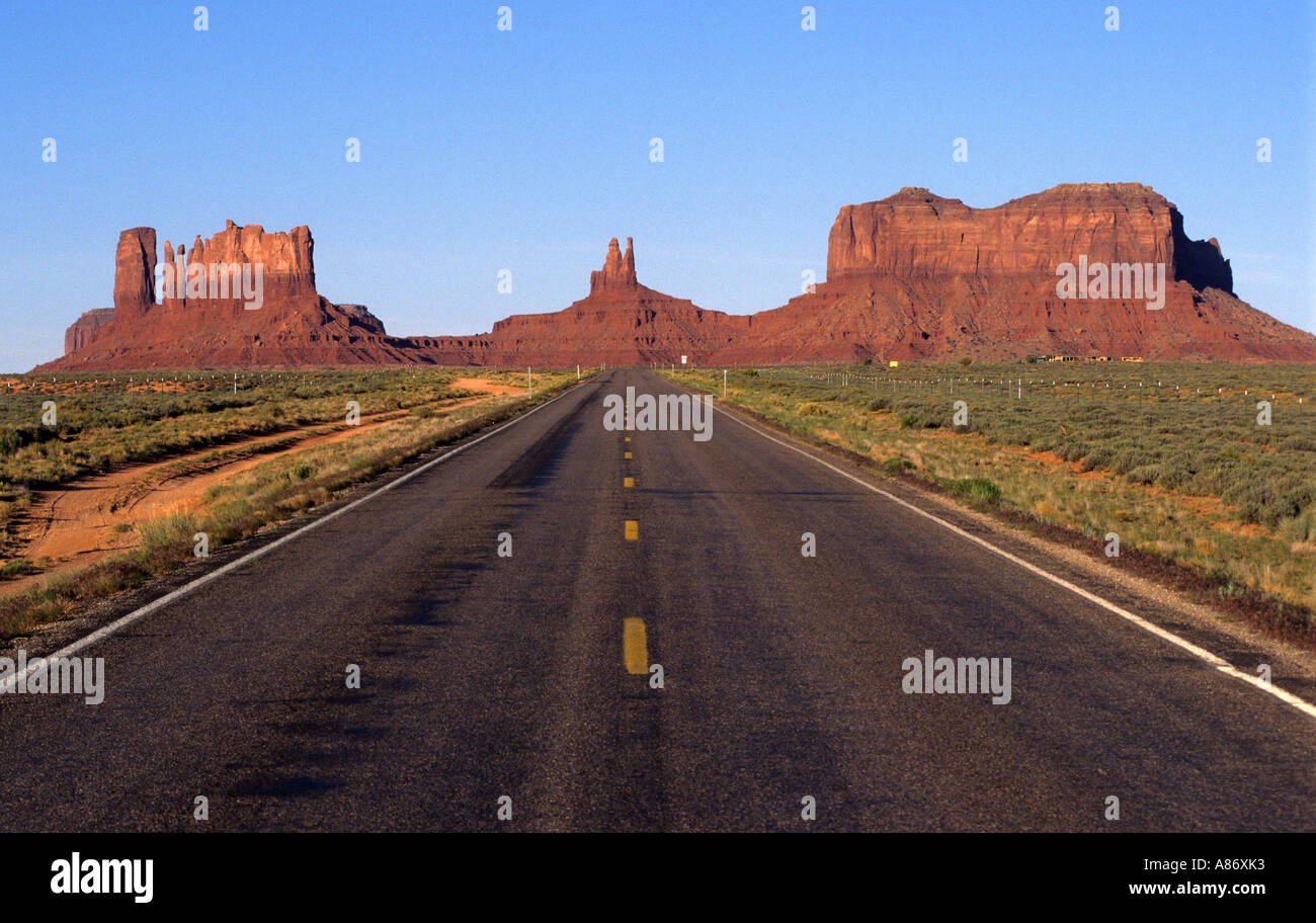 Straße Monument Valley Utah Navajo-Indianern, die roten Berge Stockfoto