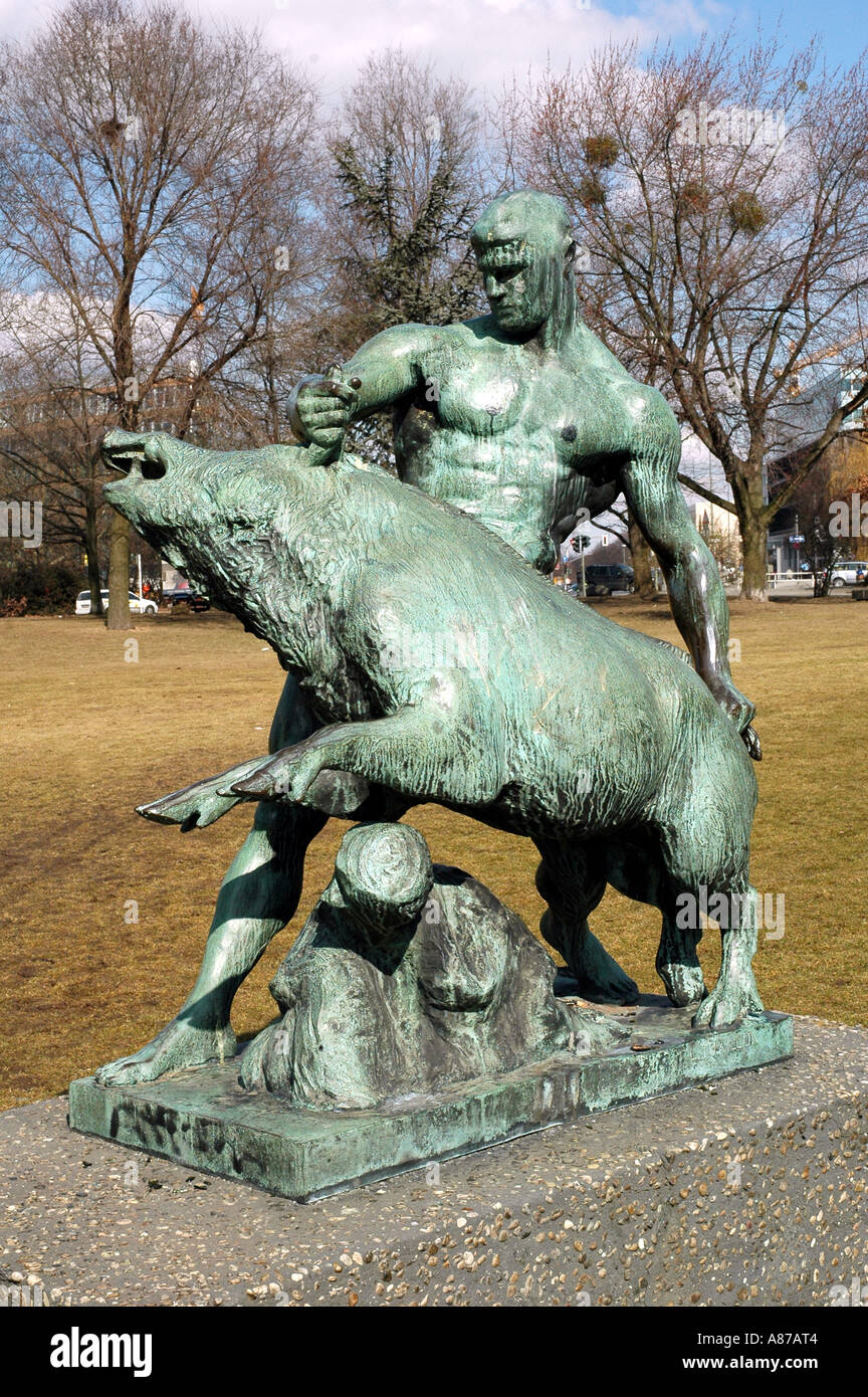 Bronze Figur eines Mannes Ringen würde Eber Berlin Deutschland Stockfoto