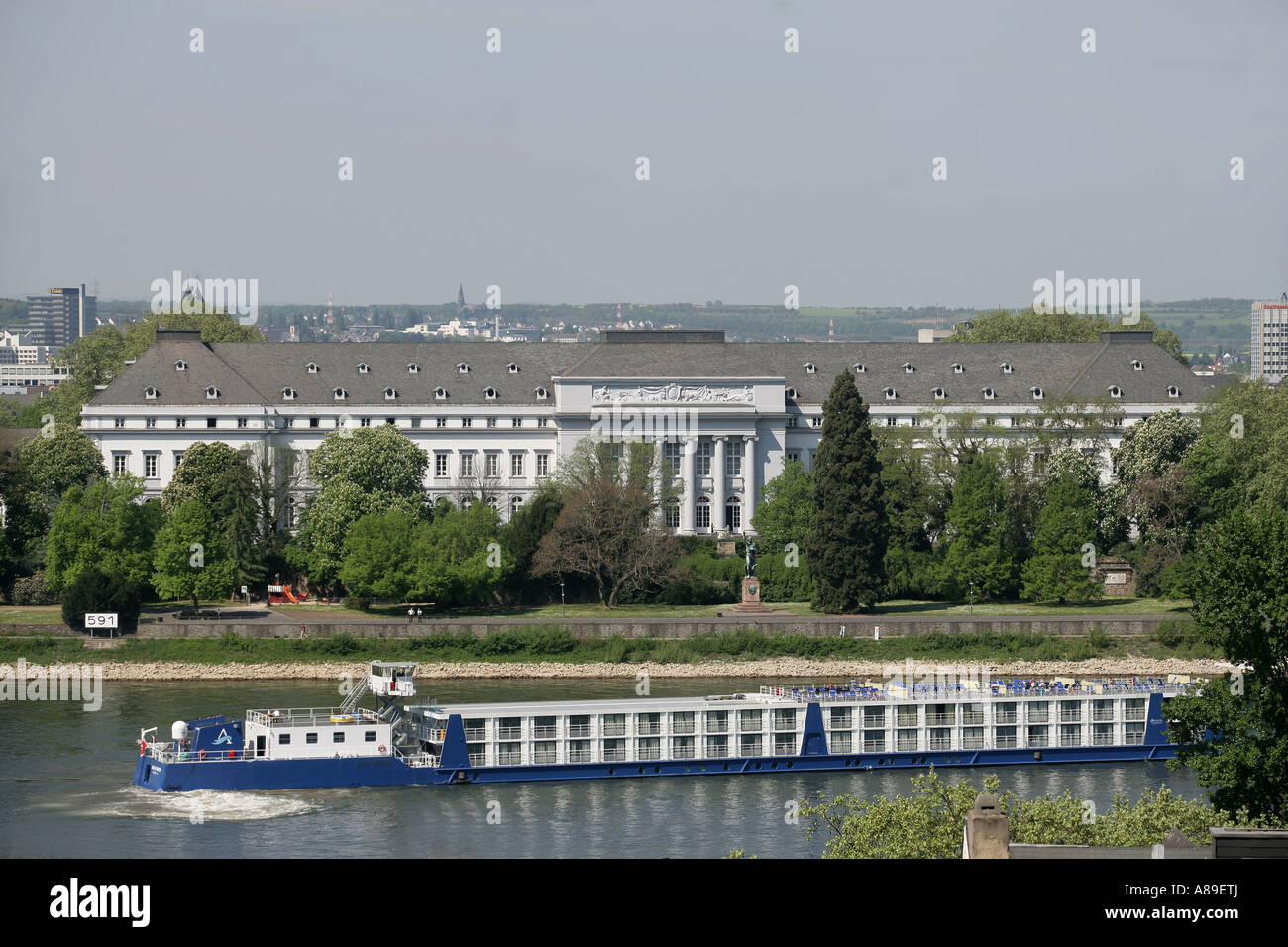 Palast in Koblenz, heute die regionale Finanzierung Büro in Rheinland-Pfalz Deutschland Stockfoto