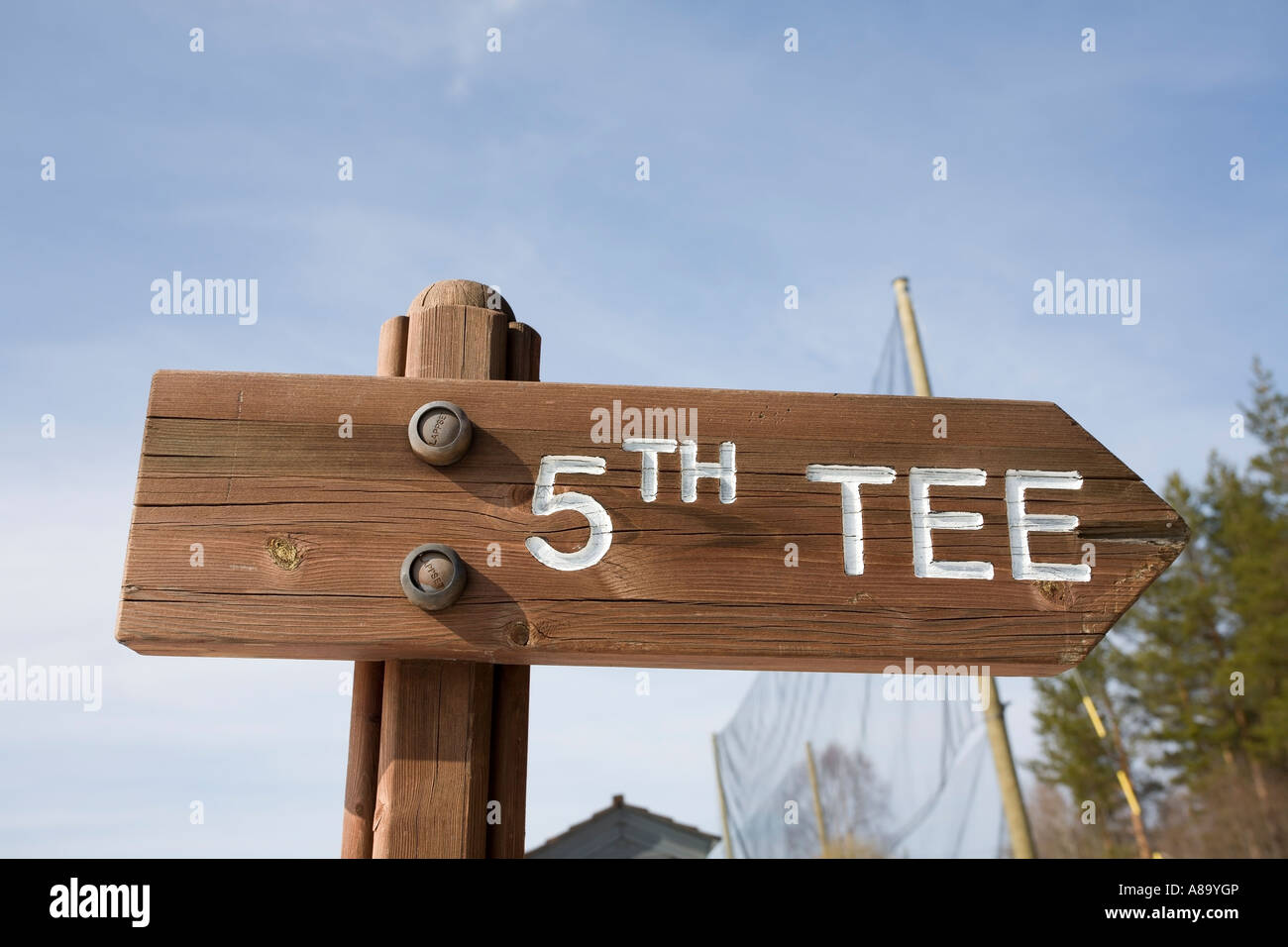 5. t-Shirt Schild am Golfplatz, Sotkamo Finnland Stockfoto