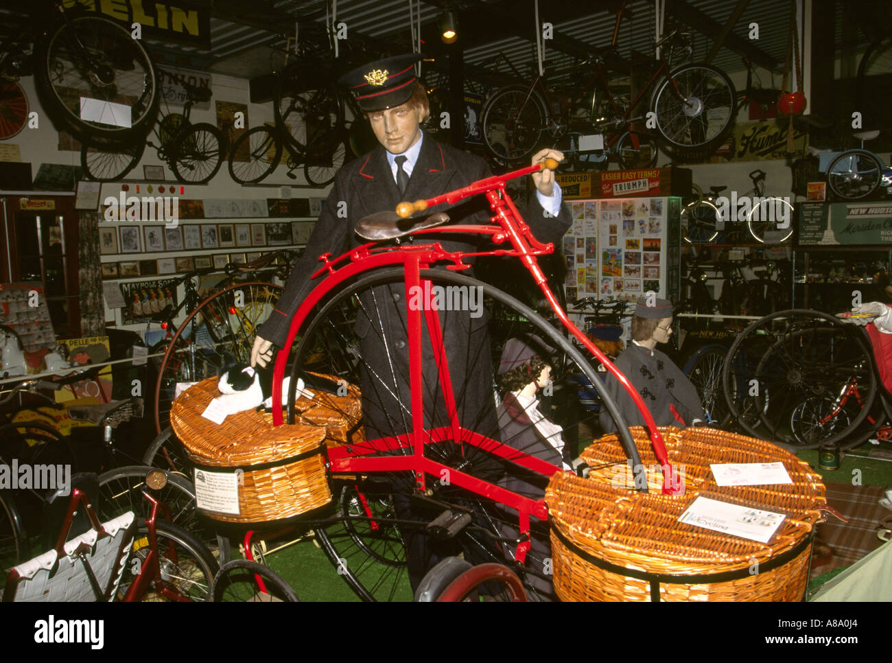 UK England Cornwall Delabole National Cycling Museum Post Bike Stockfoto