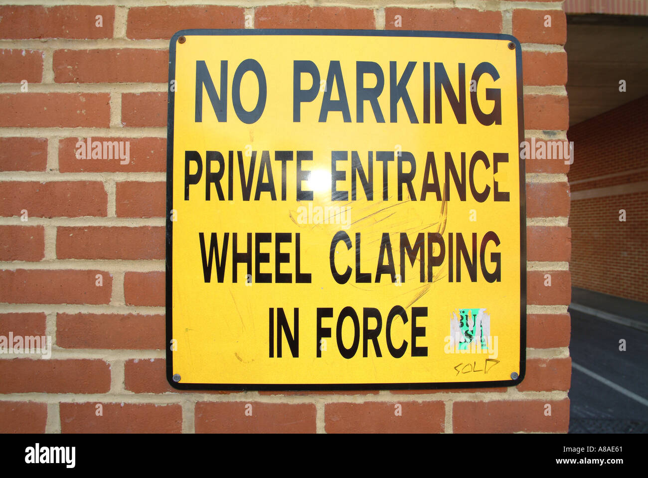 Kein Parkplatz-Schild don t Park Parkplatz parken Ticket Klemme Auto Klemme Stockfoto