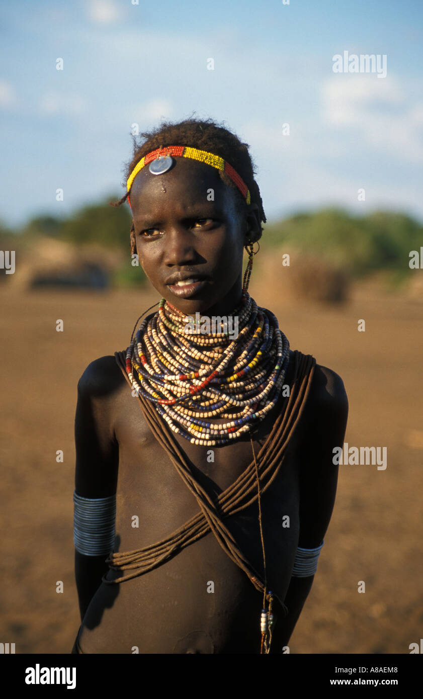 Ethiopia omo valley omorate young -Fotos und -Bildmaterial in hoher