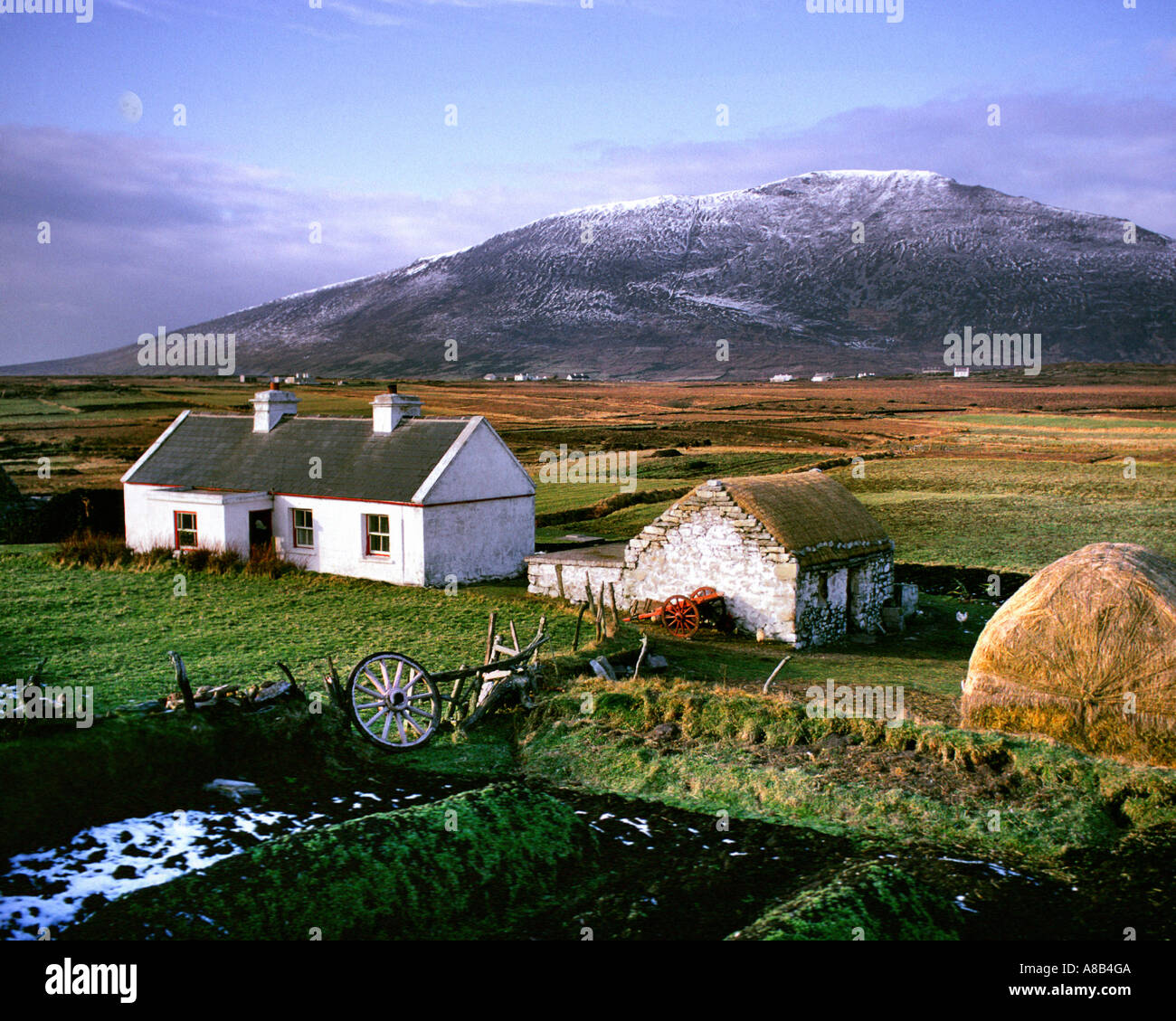 IE - CO. MAYO: Ferienhaus auf Achill Island Stockfoto