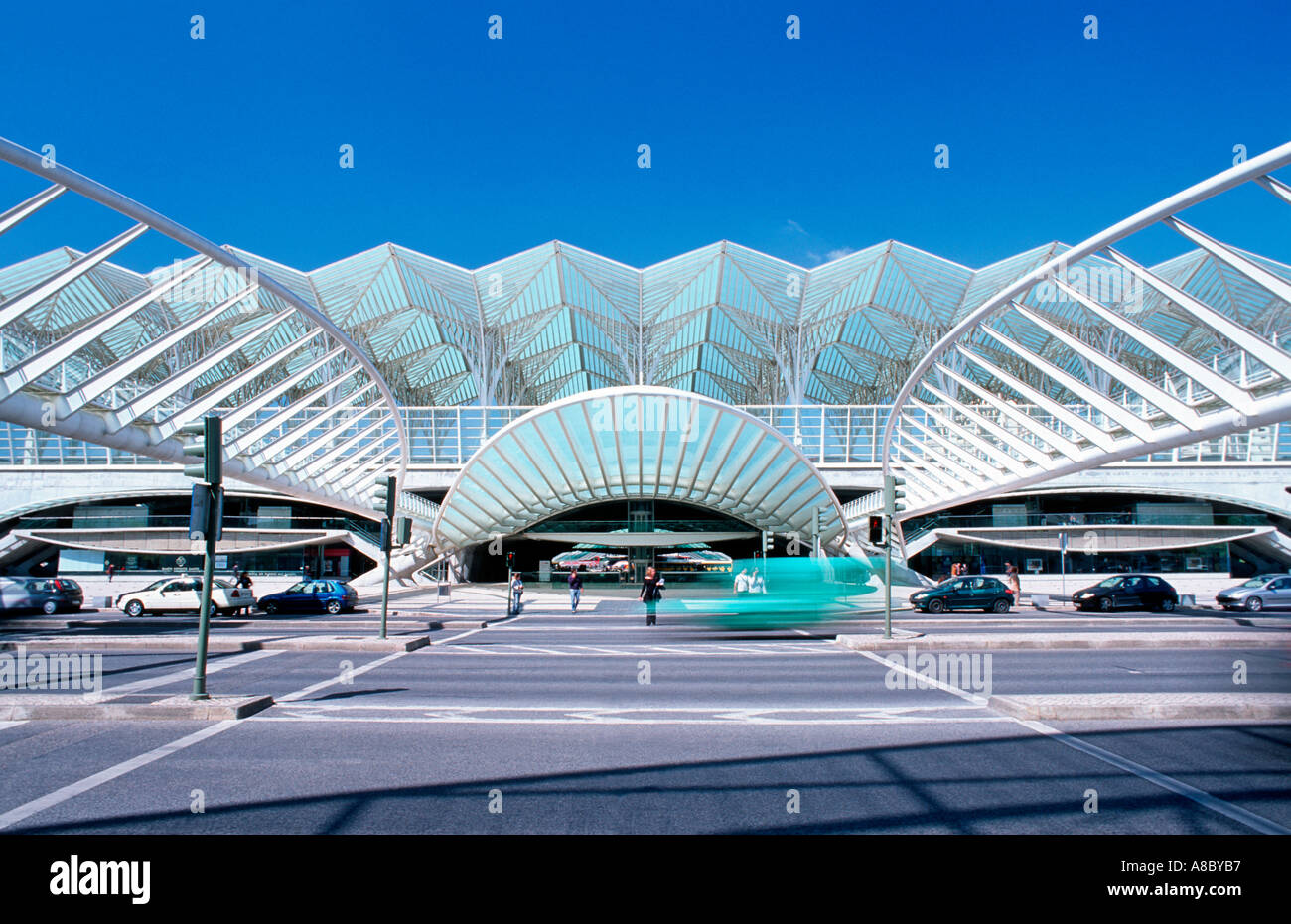 Moderner Architektur der Zug- und u-Bahnstation Gare Oriente Nation s Park Lissabon Portugal Europa Stockfoto