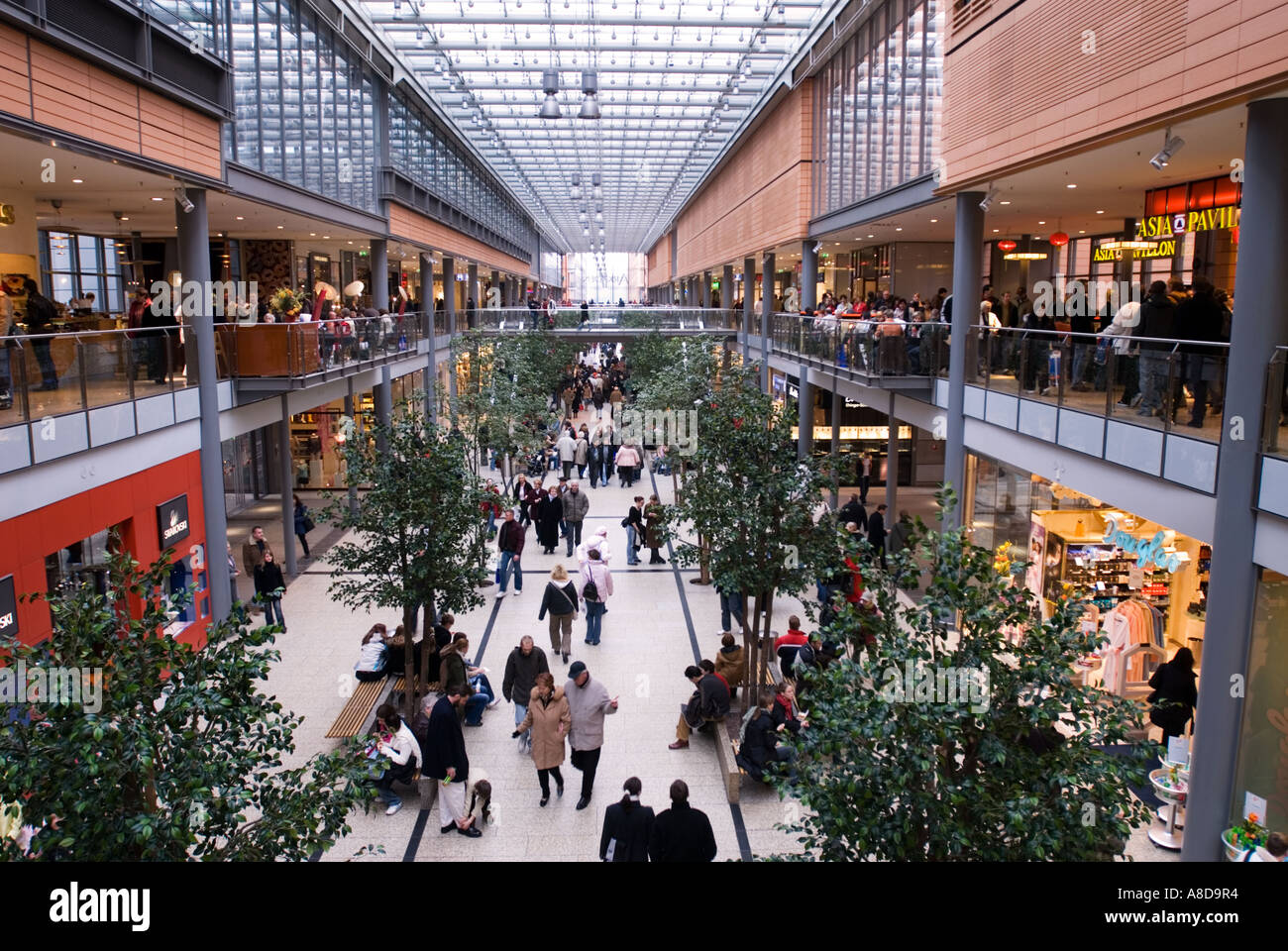 Moderne Arkaden Einkaufszentrum Deutschlands Potsdamer Platz, Berlin Stockfoto