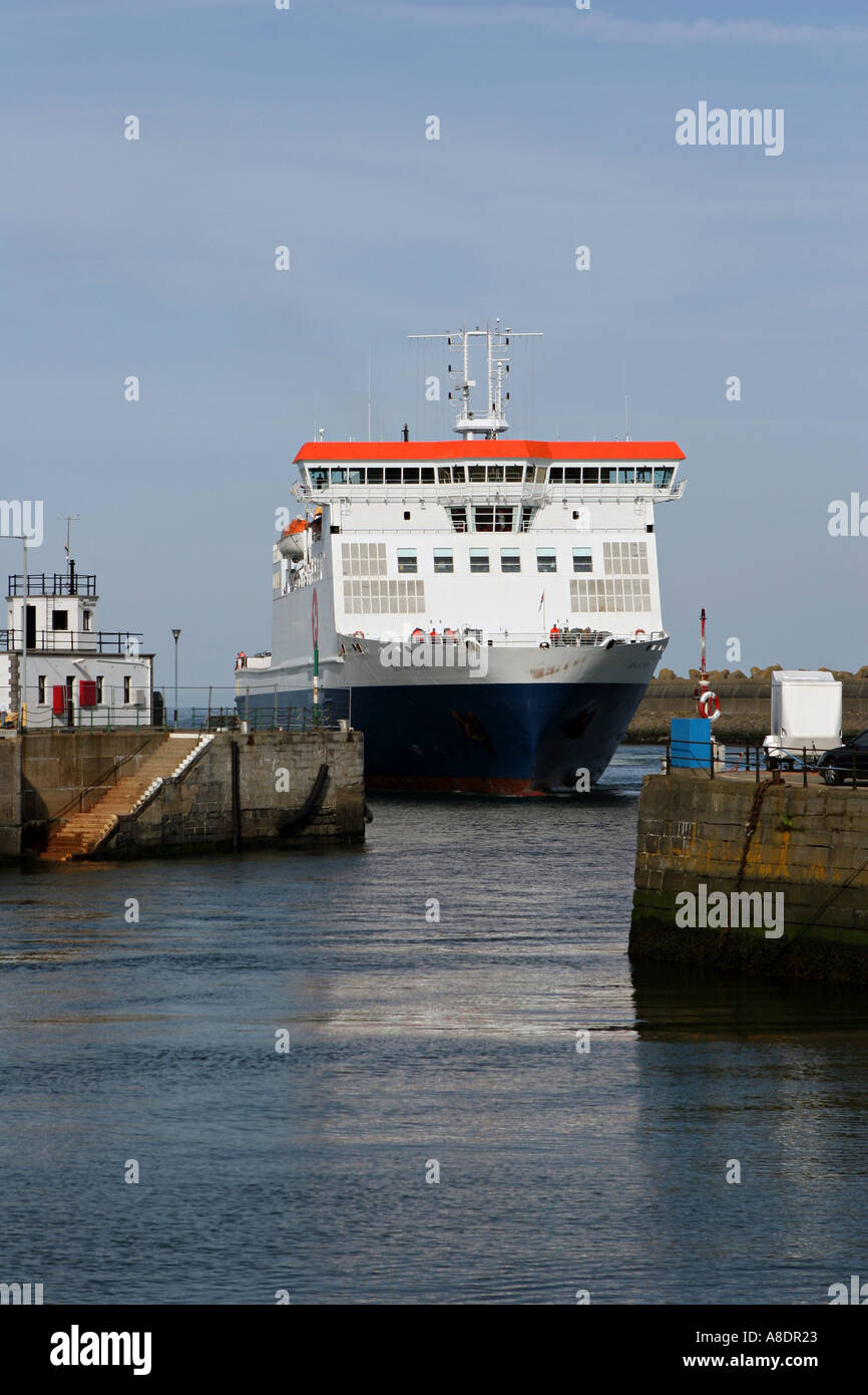 Passagierfähre M V Ben My Chree von der Isle Of Man Steam Packet Company in Hafen von Douglas, Isle Of Man Stockfoto