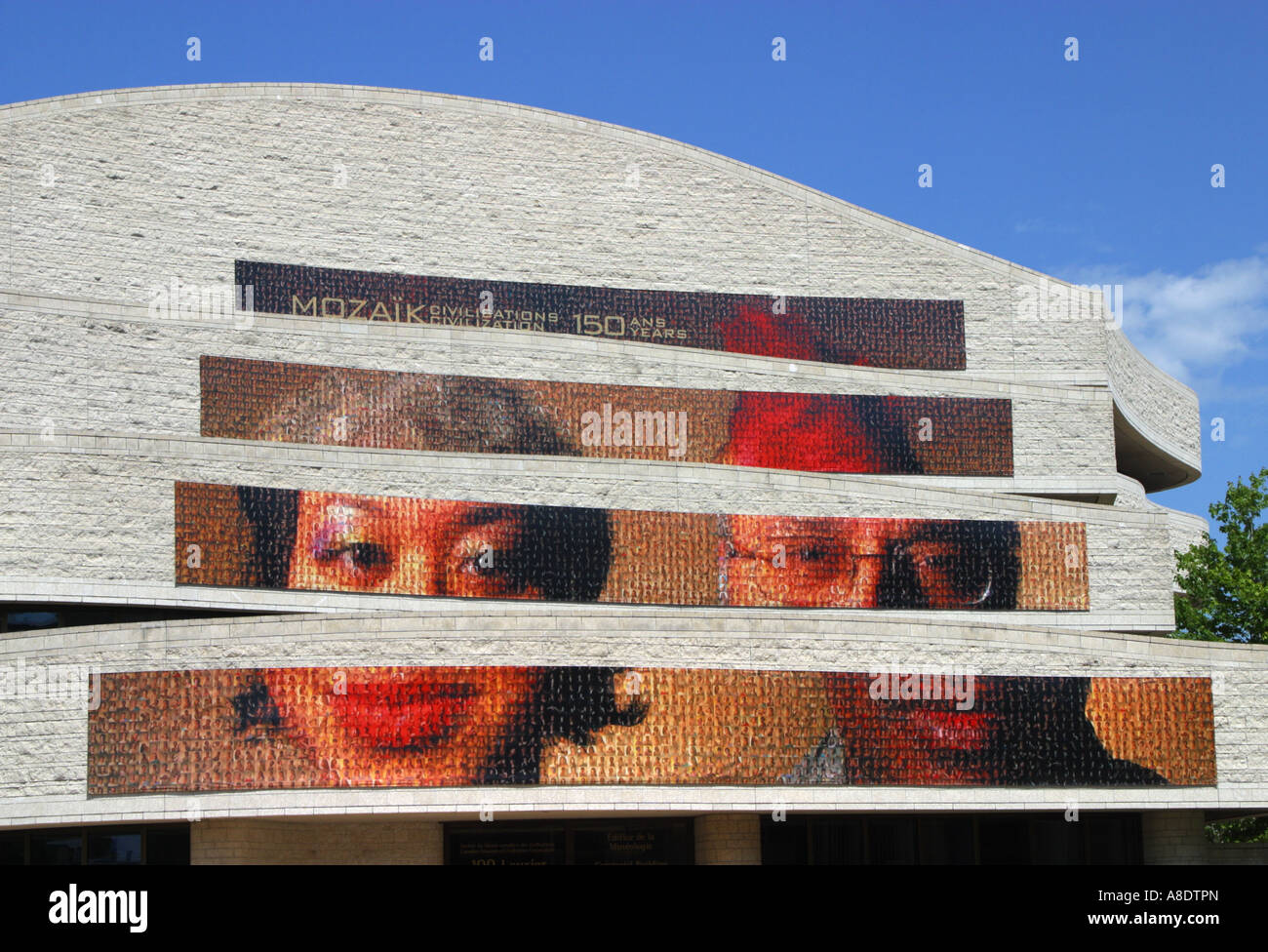 Mosaik von Gesichtern, Musee Canadien des Zivilisationen, Rumpf, Quebec, Kanada Stockfoto