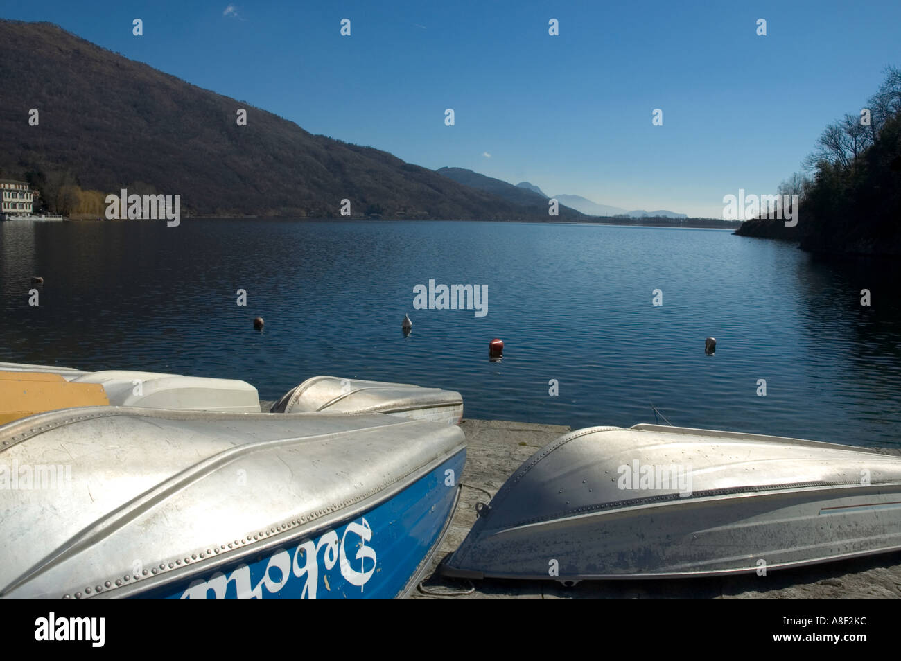 Boote in Mergozzo See - Italien Stockfoto