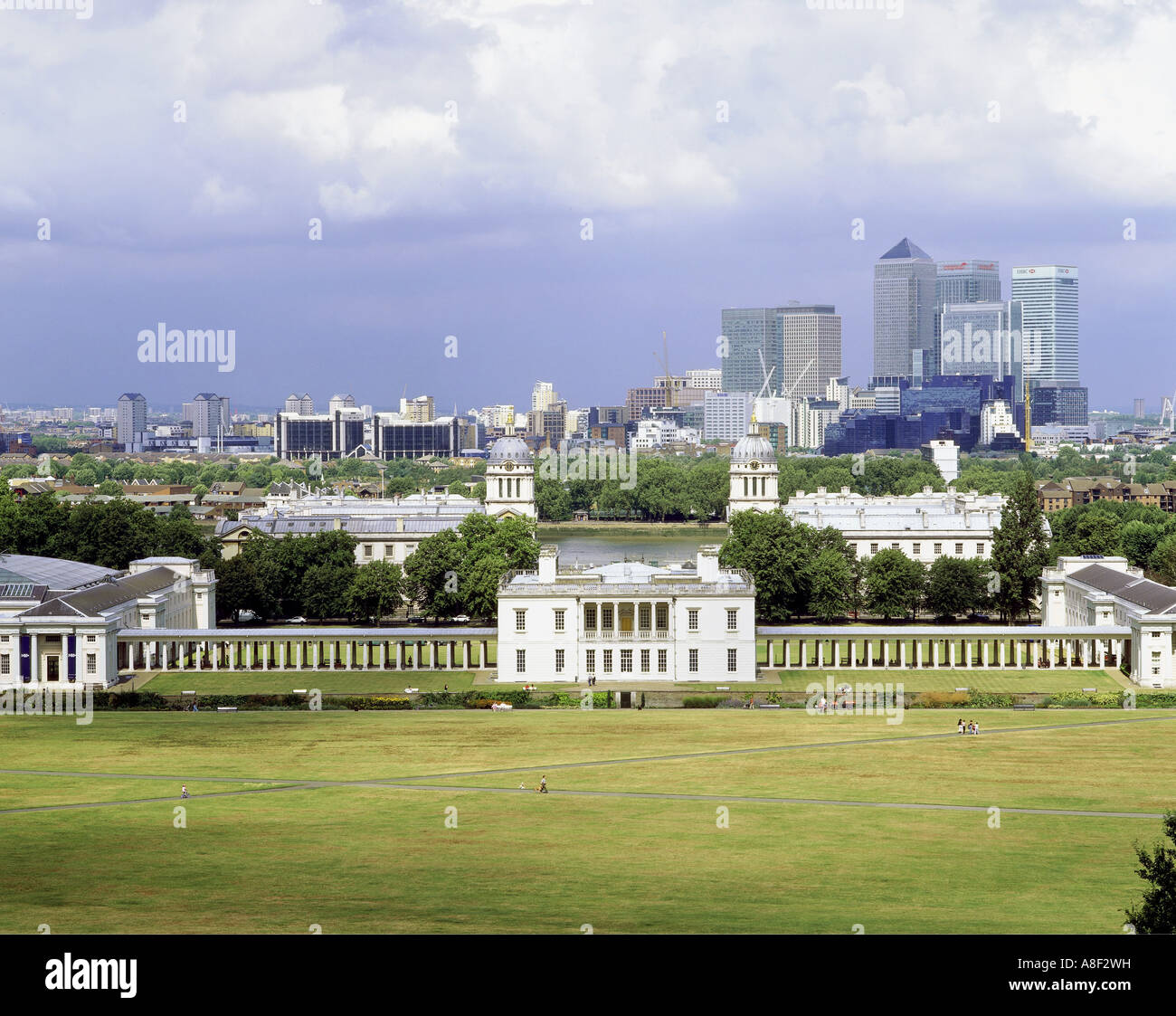 Geographie/Reisen, Großbritannien, London, Landschaft, landschaften, Greenwich Park, das National Maritime Museum, das Skyline Canary Wharf, Additional-Rights - Clearance-Info - Not-Available Stockfoto