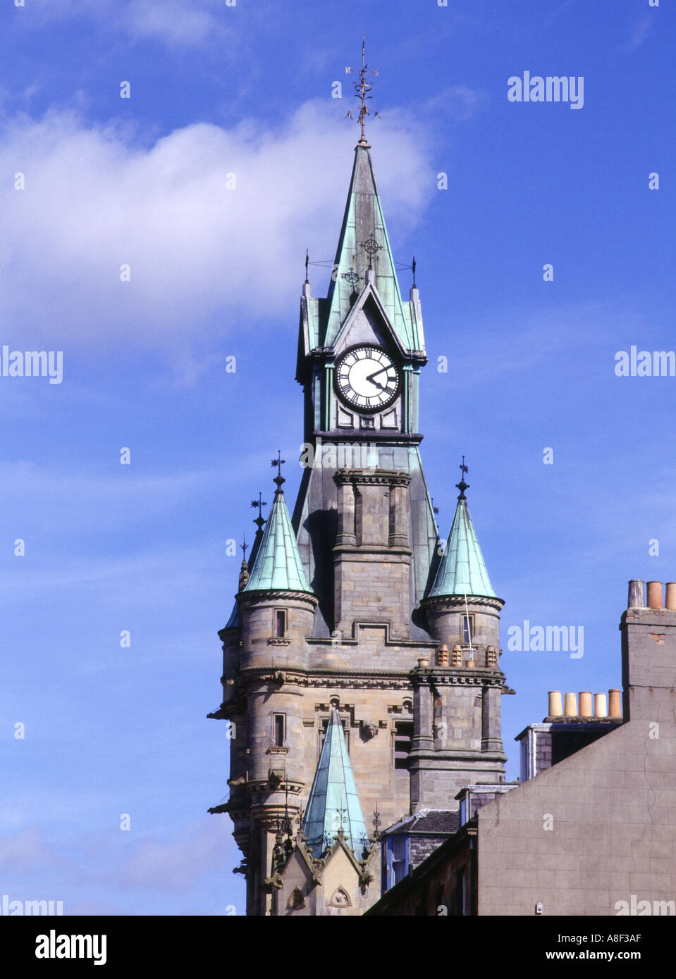 dh DUNFERMLINE FIFE Rathaus Uhrturm Schottland Stockfoto