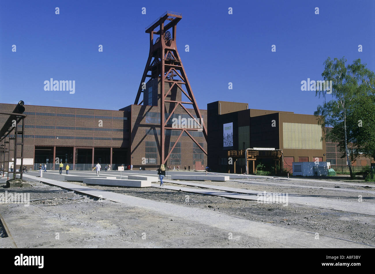 Geographie/Reisen, Deutschland, Nordrhein-Westfalen, Essen, Gebäude, Zeche Zollverein, Schacht XII, Außenansicht, Welle Tower, Additional-Rights - Clearance-Info - Not-Available Stockfoto