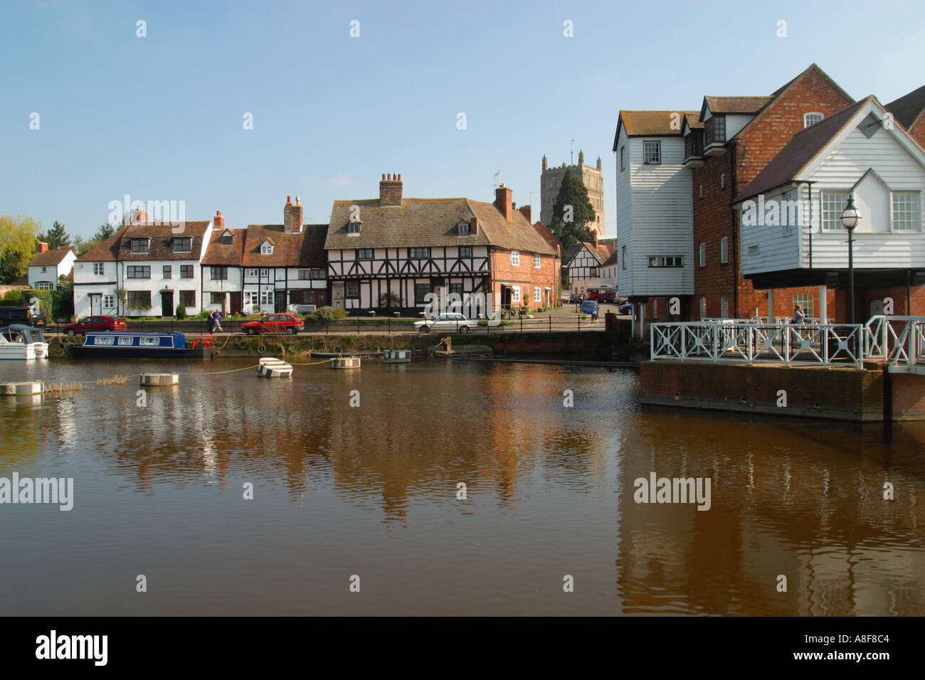 Riverside Cottages, restaurierte Mühle, Stroud, Gloucestershire, England, Grossbritannien, Europa Stockfoto