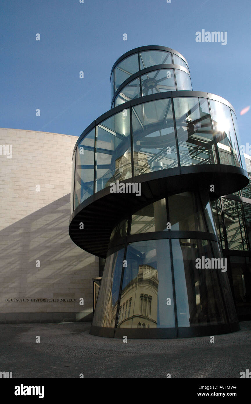 Neue Extenshion Zeughaus (Deutsches Histirisches Museum) von I M Pei, Berlin, Deutschland-Architektur-Modern Stockfoto